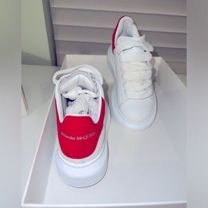 Alexander McQueen Molly Kid Cry Red & White Sz 26C/10US. Perfect for Summer